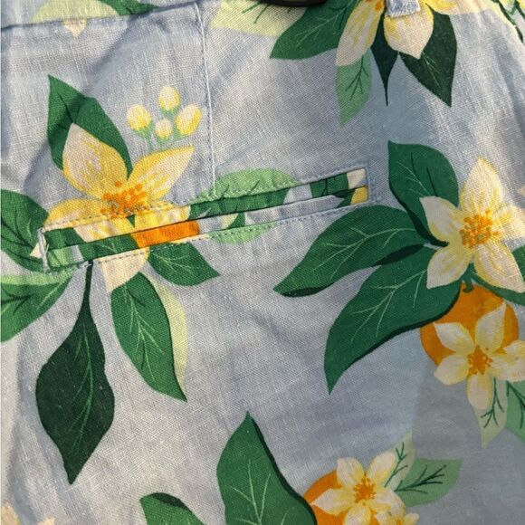 Floral/Tropical Print Linen Women's Shorts Sz 8 - Picture 3 of 5